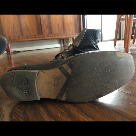 John Fluevog Cassady ankle boots. - Picture 4 of 8